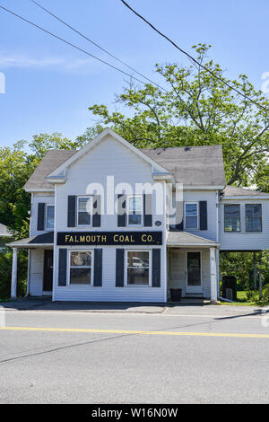Falmouth, MA - le 15 juin 2019 : FALMOUTH Falmouth Coal Company est maintenant l'énergie et offre une gamme de services de livraison de carburant à l'HVAC et generator ser Banque D'Images