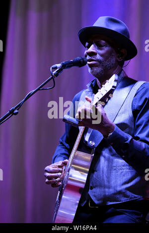 Pilton, Somerset, Royaume-Uni. Le 30 juin 2019. Keb' Mo sur scène au festival de Glastonbury, Somerset/Fletcher-Park Crédit : Dawn Alamy Live News Banque D'Images