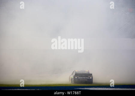 Joliet, Illinois, USA. 30 Juin, 2019. Alex Bowman (88) gagne le Camping World 400 à Chicagoland Speedway à Joliet, Illinois (Image Crédit : © Stephen A. Arce/ASP) Credit : ZUMA Press, Inc./Alamy Live News Banque D'Images