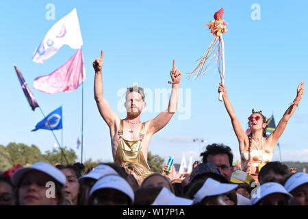 Glastonbury, Somerset, UK, Pilton. 30 juin 2019. La foule au stade de pyramide à Glastonbury Festival le 30 juin 2019. Photo par Tabatha Fireman / perspective féminine Crédit : perspective féminine/Alamy Live News Banque D'Images