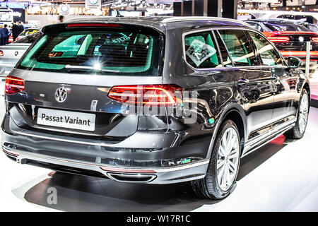 Bruxelles, Jan 2019 Volkswagen VW Passat Variant à Bruxelles Salon de l'automobile, 8e gen, B8, Typ 3G, produit par le constructeur automobile allemand Volkswagen Group Banque D'Images