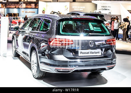 Bruxelles, Jan 2019 Volkswagen VW Passat Variant à Bruxelles Salon de l'automobile, 8e gen, B8, Typ 3G, produit par le constructeur automobile allemand Volkswagen Group Banque D'Images