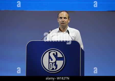 Gelsenkirchen, Allemagne. 30 Juin, 2019. firo : 30.06.2019, football, 1.Bundesliga, la saison 2019/2020, le FC Schalke 04 membres, réunion, MV, Alexander JOBST, gestion, à l'utilisation du crédit dans le monde entier | lutrin : dpa/Alamy Live News Banque D'Images