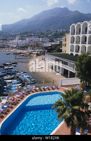 Regina Isabella horel, l'île de Ischia, dans le golfe de Naples, Campanie, Italie Banque D'Images