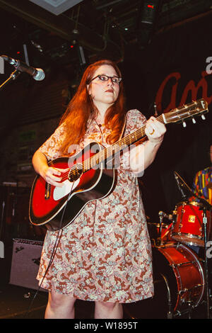 Jolie Holland performing at Antones, Austin, Texas, États-Unis d'Amérique. Banque D'Images