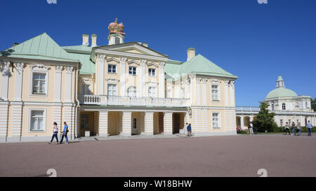 Grand Palais Menchikov Jardin à Oranienbaum, Lomonosov, Saint-Pétersbourg, Russie Banque D'Images