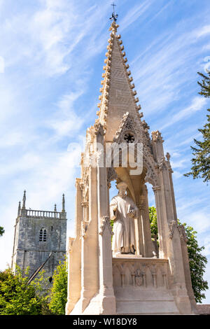 Hoopers évêque Monument à St Mary's Square, Gloucester UK - c'était un martyr Protestant qui a été brûlé à mort à cet endroit en 1555. Banque D'Images