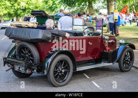 Bedford, Bedfordshire, Royaume-Uni le 2 juin 2019. Fragment de la voiture d'Austin. Austin Motor Company Limited était un fabricant britannique de véhicules à moteur, fondée Banque D'Images