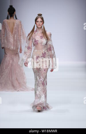 La piste de marche modèles au Lana Mueller montrer lors de la Mercedes-Benz Fashion Week Spring/Summer 2020 de Berlin à ewerk le 1 juillet, 2019 à Berlin, Allemagne. Banque D'Images