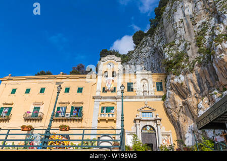 Palerme, Italie - 11 mai 2018 : le sanctuaire de Santa Rosalia (Italien : Santuario di Santa Rosalia) à Palerme, Sicile, Italie. Situé à l'intérieur d'un ravin de Banque D'Images