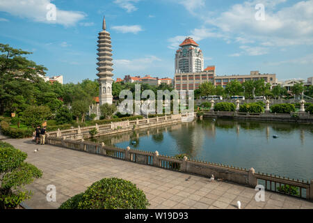 Avis sur l'Université Xiamen de Nanputuo Temple, Chine Banque D'Images