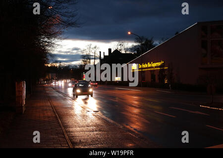 La maison de conduire de nuit Banque D'Images