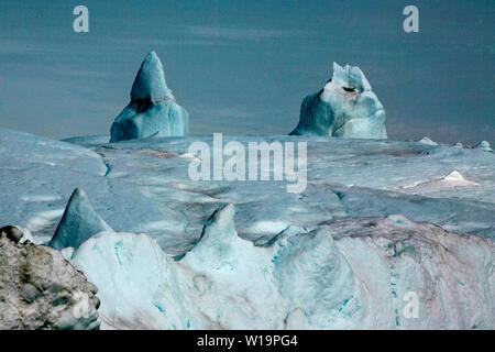 La fonte des glaces de la plus vite du monde, le Glacier Jakobshavn Ilulissat, au Groenland, près de. Le réchauffement climatique ont accellerated la fonte et la mise bas de la glace bergs. Banque D'Images