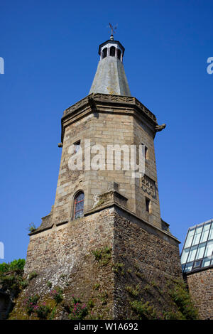 Beffroi de l'horloge à sonnerie à Fougères, Bretagne, France Banque D'Images