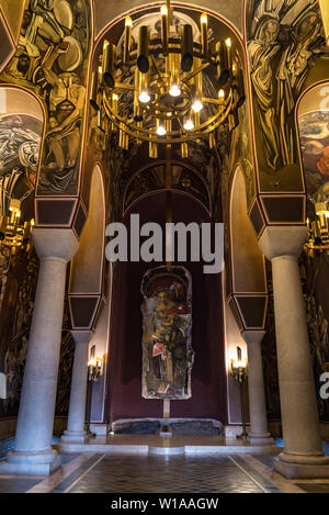 Veliko Tarnovo, Bulgarie - 8 mai, 2019 : l'intérieur vue de l'intérieur de l'Église orthodoxe du Patriarche à l'intérieur de la forteresse de tsarevets. La Cathédrale Patriarcale Banque D'Images