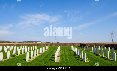 Cimetière militaire britannique de la PREMIÈRE GUERRE MONDIALE, Abbeville, Somme, Hauts-de-France, France Banque D'Images