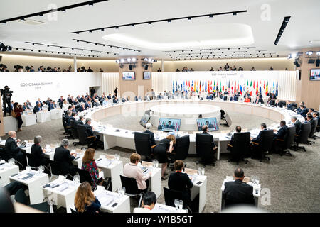 Osaka, Japon. 27 Juin, 2019. Le président Donald J. Trump assiste à un déjeuner de travail sur l'économie mondiale, le commerce, l'investissement et au Sommet du G20 le vendredi 28 juin, 2019, à Osaka, Japon, les gens : le Président Donald Trump Credit : tempêtes Media Group/Alamy Live News Banque D'Images