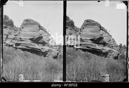 Les grès lités 3-LACS CANYON, Kanab, Utah ; notes générales : photographié par William Bell dans le cadre de l'enquête 1872 Wheeler. Banque D'Images