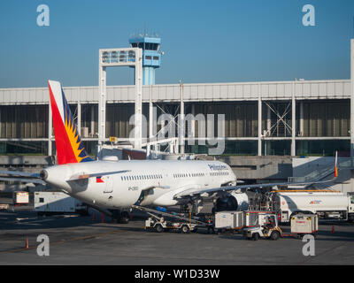 Manille, Philippines - Le 28 mars 2019 : un avion de ligne de321 Philippine Airlines à l'aéroport international Ninoy Aquino, le Terminal 2, à Manille. Banque D'Images