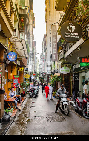 Rue de randonnée à Hanoi, Vietnam Banque D'Images