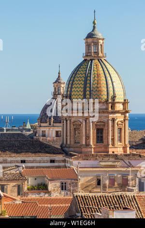 Les coupoles de San Giuseppe dei Padri Teatini et les églises Santa Caterina, Palermo, Sicily, Italy, Europe Banque D'Images