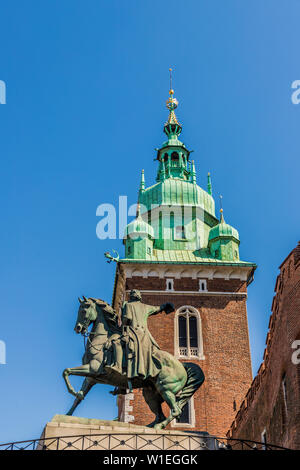 Tadeusz Kosciuszko statue, le Château Royal de Wawel, Site du patrimoine mondial de l'UNESCO, dans la vieille ville médiévale, à Cracovie, Pologne, Europe Banque D'Images