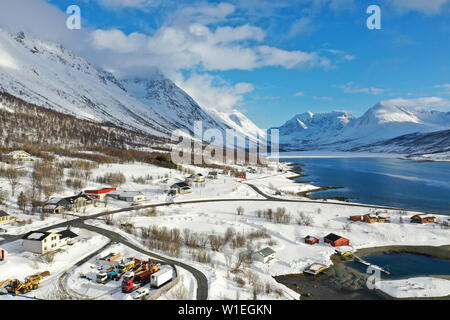 Drone sur Nordlenangen, péninsule de Lyngen, comté de Troms, Norvège, Scandinavie, Europe Banque D'Images