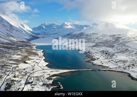 Drone sur Nordlenangen, péninsule de Lyngen, comté de Troms, Norvège, Scandinavie, Europe Banque D'Images
