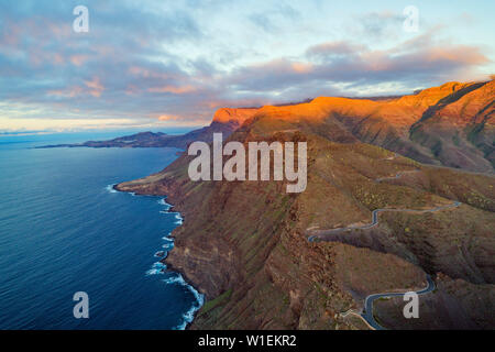 Paysages de la côte ouest au coucher du soleil, Gran Canaria, Îles Canaries, Espagne, Europe, Atlantique Banque D'Images