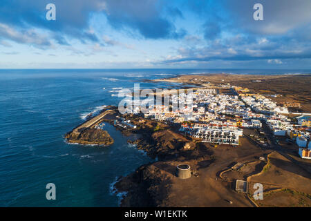 Drone aérien vue, El Cotillo, Fuerteventura, Îles Canaries, Espagne, Europe, Atlantique Banque D'Images