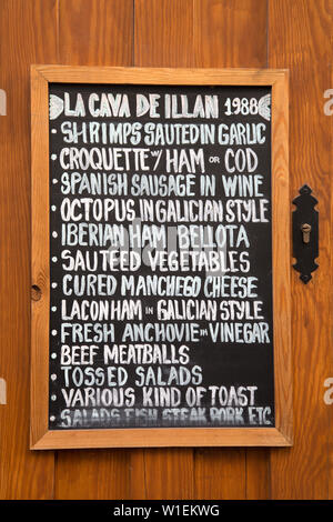 La Cava de Illan Restaurant Tapas en anglais, Cava Baja Street ; Madrid ; Espagne Banque D'Images