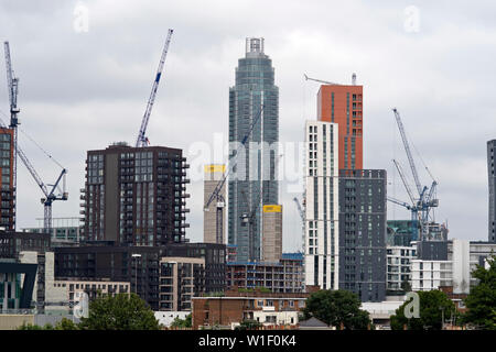 Zone de régénération d'Elms neuf tuteurs Ambassade par Saint George Wharf Tower dans le sud de Londres. 26 juin, 2019 Banque D'Images