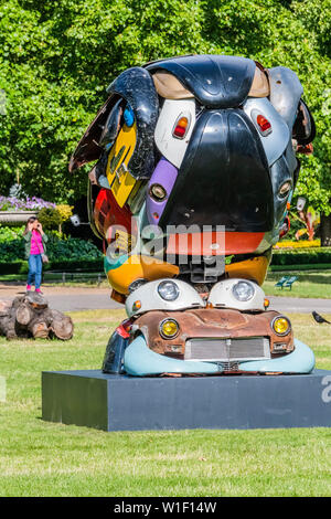 Regents Park, London, UK. 2 juillet 2019. Frise la sculpture, l'une des plus grandes expositions de plein air à Londres, y compris le travail de 25 artistes internationaux du sur les cinq continents dans Regent's Park du 4 juillet - 7 octobre 2019. Crédit : Guy Bell/Alamy Live News Banque D'Images