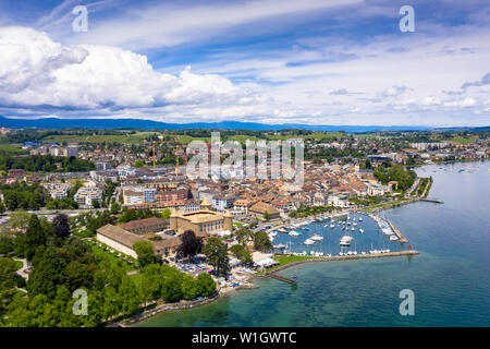 Vue aérienne de Morges château au bord de la lac Léman en Suisse Banque D'Images