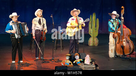 Les plus célèbres d'Amérique, bande de cowboy coule la vie, effectuer leurs 6,291st concert avec une performance live à Pioneer Fête du Layton, Uta Banque D'Images