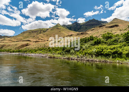 La rivière Snake dans le Hells Canyon Banque D'Images