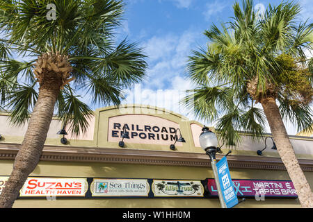 Melbourne Florida,centre-ville historique,main Street,préservation,revitalisation,Railroad Emporium,shopping shopper shoppers shopping shopping shopping shopping marchés marque Banque D'Images