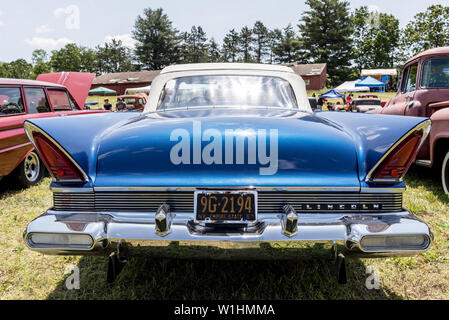 Classic 1958 Lincoln Convertable Premier Port Jervis l'État de New York USA Banque D'Images