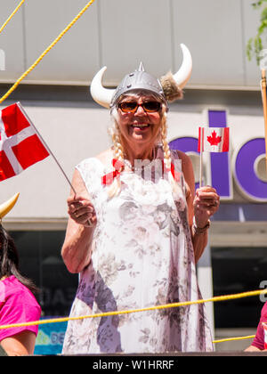 Le défilé de la fête nationale canadienne, au centre-ville de Montréal Banque D'Images