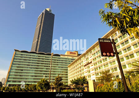 Jakarta, Indonésie - JAKARTA/mai 06, 2010 : avis sur l'hôtel Indonesia Kempinski building et bca (central bank sia) office tower Banque D'Images