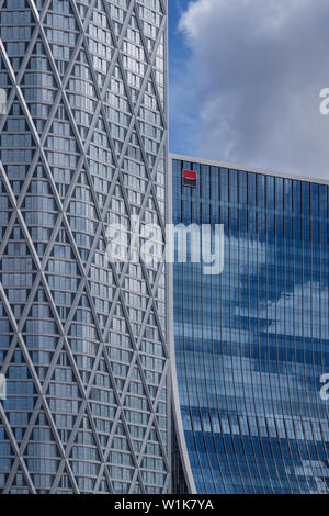 Terre-neuve et un quai, rue Bank à Canary Wharf, Isle of Dogs, East London Banque D'Images