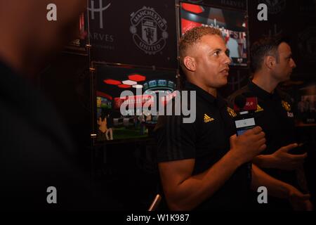 Joueur de football anglais Wes Brown assiste à un événement promotionnel au premier club-Themed Entertainment Centre et de l'expérience lancée par Manchester United à Beijing, Chine, 3 juillet 2019. Banque D'Images