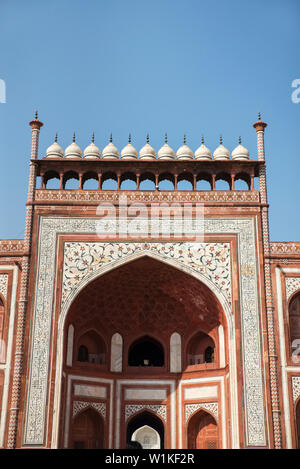 La grande porte, zone Jilaukhana, Taj Mahal, Agra, Inde Banque D'Images