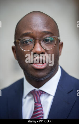 Sam Gyimah, Ministre d'État pour les universités, les sciences, la recherche et l'innovation, et à la direction du parti conservateur dernières contender arrive à la BBC, Londres, UK Avec : Sam Gyimah Où : London, Royaume-Uni Quand : 02 Juin 2019 Crédit : Wheatley/WENN Banque D'Images