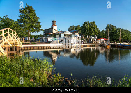 Im Dorf Promenade Steinhude am Steinhuder Meer, Wunstorf, Région Hanovre, Niedersachsen, Deutschland | Steinhude village promenade at Lake Steinhude Banque D'Images