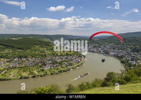 Au cours de la boucle de parapente du Rhin près de Boppard, Vallée du Haut-Rhin moyen, la Rhénanie-Palatinat, Allemagne, Europe Banque D'Images