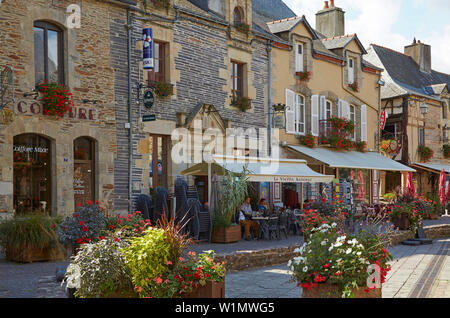 Promenade à travers la vieille ville de Malestroit, Oust et, Canal de Nantes à Brest, Departement Morbihan, Bretagne, France, Europe Banque D'Images