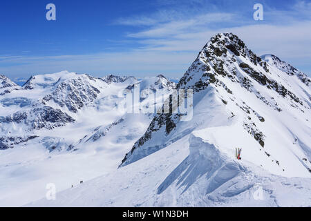 Vue de Punta Taviela, Punta Cadini et Punta Pizzo Tresero, Dijon, Val dei Forni, gamme Ortler, Lombardie, Italie Banque D'Images