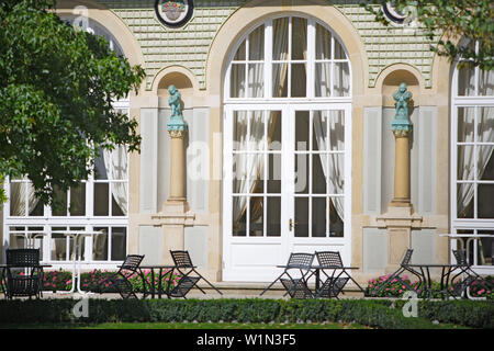 Pavillon de thé dans le parc de Mondorf les Bains spa, Luxembourg Banque D'Images