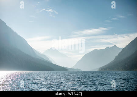 Lac Plansee, Alpes, Alpes Ammergau, Tyrol, Autriche Banque D'Images